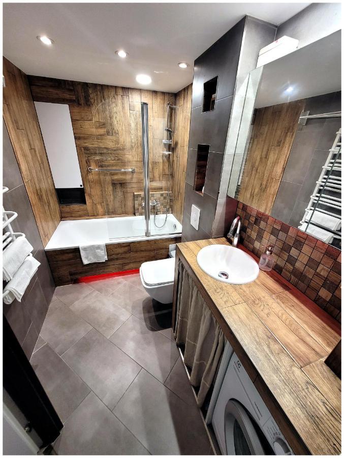 Апартаменты Apartament Kocie Sny - Pod Zamkiem Chojnik Еленя-Гура Экстерьер фото